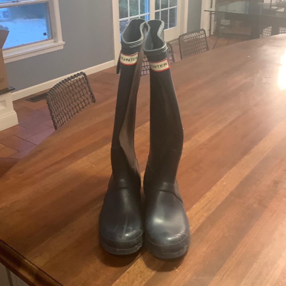 Hunter Boots womens size 7 navy blue